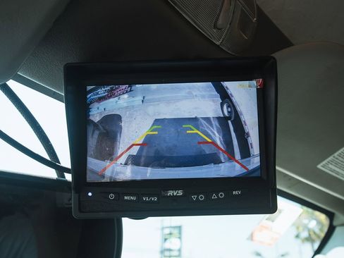 Used 2019 Ford E-350 and Econoline 350 Super Duty image 14