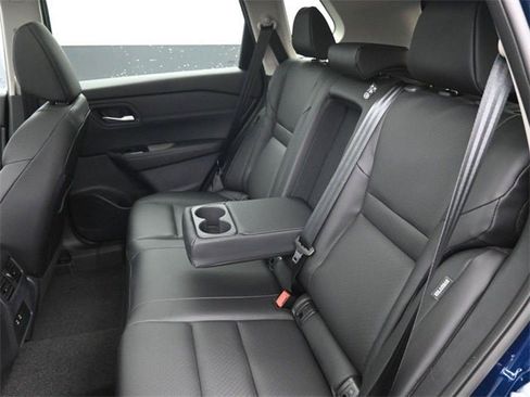 New 2026 Nissan Rogue SV image 30