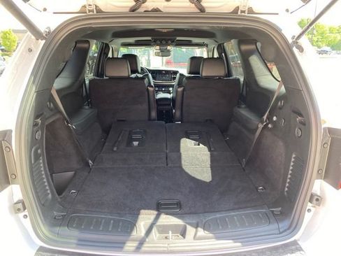 Used 2025 Dodge Durango R/T w/ Blacktop Package AWD/4WD image 6
