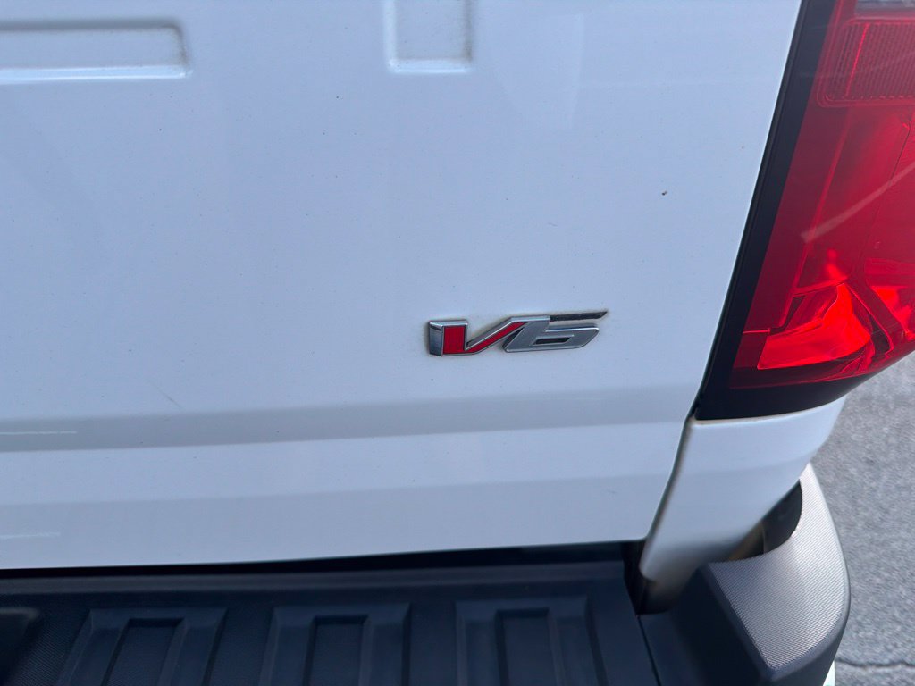 Used 2021 Chevrolet Colorado Z71 w/ Safety Package AWD/4WD image 9