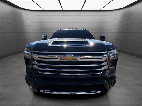Used 2025 Chevrolet Silverado 2500 High Country w/ High Country Premium Package image 29