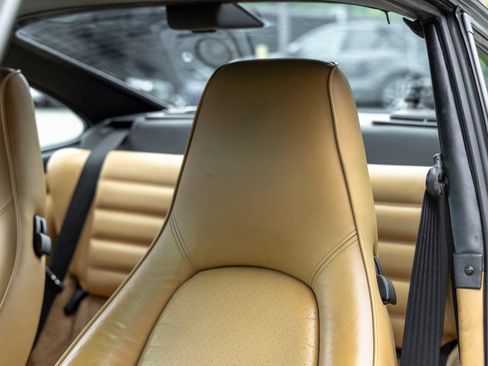 Used 1991 Porsche 911 Carrera RWD image 27