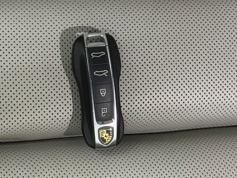 Used 2020 Porsche Taycan Turbo w/ Performance Package AWD/4WD image 20