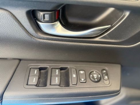 Certified 2025 Honda CR-V Sport image 18