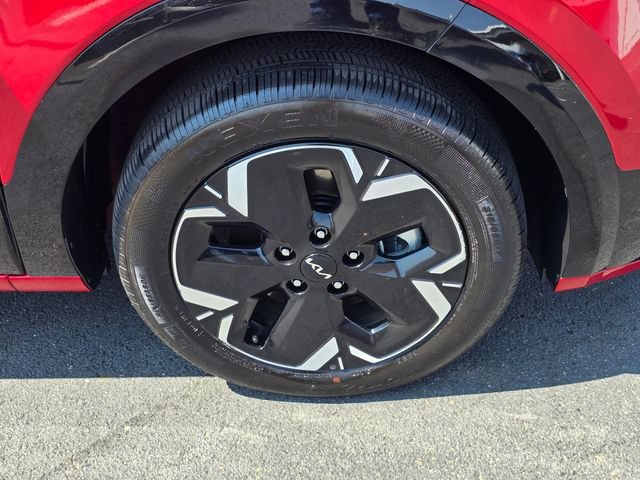 Certified 2025 Kia Niro Wind w/ Wind Preserve Package FWD image 11
