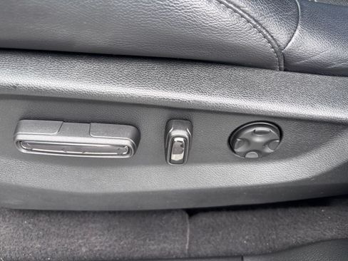 Used 2018 Honda CR-V Touring image 19
