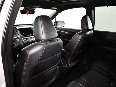 Certified 2022 Honda Passport TrailSport image 49
