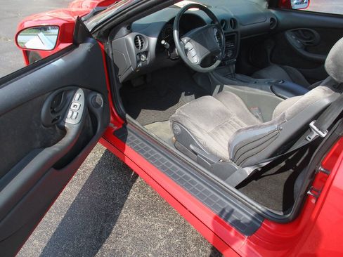 Used 1993 Pontiac Firebird Trans Am RWD image 10