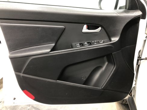 Used 2013 Kia Sportage LX image 14