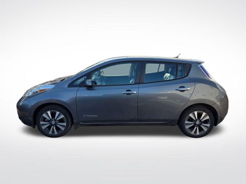 Used 2016 Nissan Leaf SL w/ Premium Package FWD image 8
