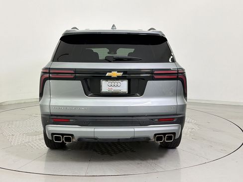 Used 2024 Chevrolet Traverse LT AWD/4WD image 10