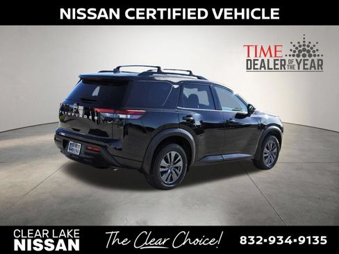 Certified 2025 Nissan Pathfinder SV FWD image 7