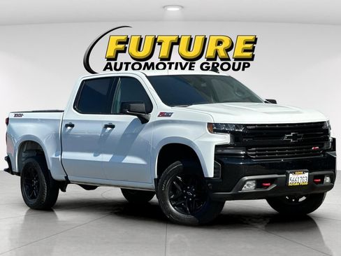 Used 2021 Chevrolet Silverado 1500 LT Trail Boss w/ Convenience Package II AWD/4WD image 1