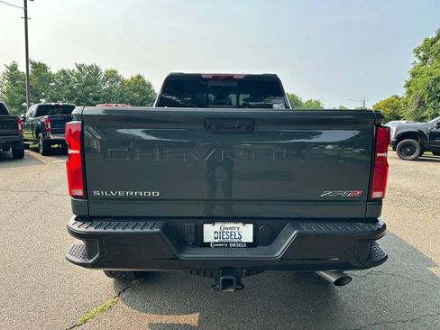 Used 2025 Chevrolet Silverado 2500 ZR2 w/ Technology Package AWD/4WD image 13