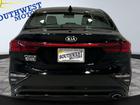 Used 2021 Kia Forte LXS FWD image 6
