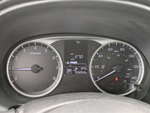 Used 2020 Nissan Kicks S FWD image 11