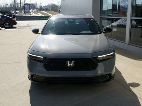 Used 2023 Honda Accord Sport image 6