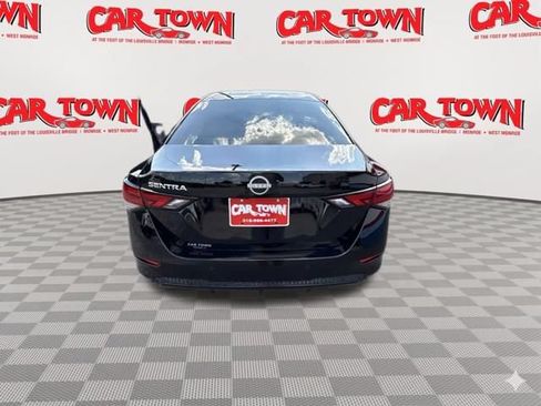 Used 2025 Nissan Sentra S FWD image 16