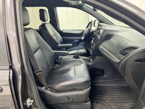 Used 2019 Dodge Grand Caravan GT FWD image 22