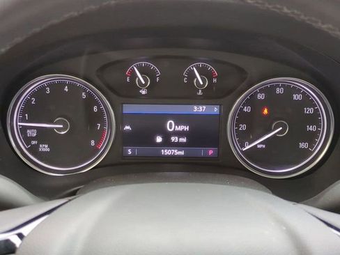 Used 2024 Buick Enclave Essence w/ Technology Package image 33