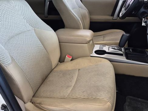 Used 2011 Toyota 4Runner SR5 w/ Convenience Pkg RWD image 18