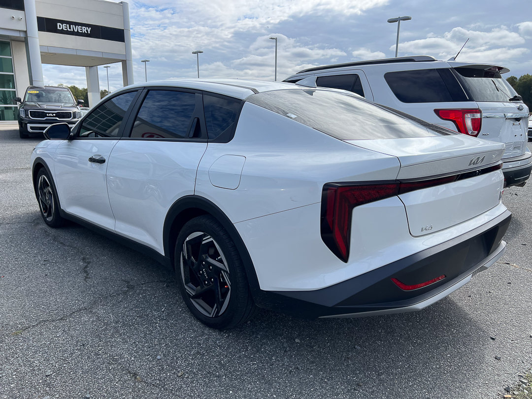 Used 2025 Kia K4 EX FWD image 3