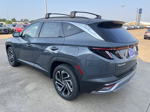 New 2025 Hyundai Tucson Limited image 4