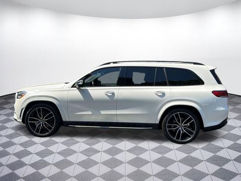 Used 2022 Mercedes-Benz GLS 450 4MATIC image 2