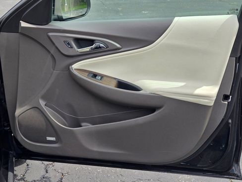 Used 2024 Chevrolet Malibu LT image 5