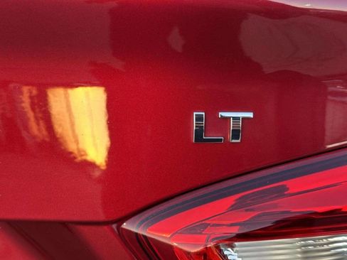 Used 2019 Chevrolet Cruze LT image 14