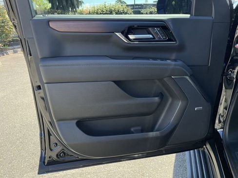 New 2026 GMC Yukon XL Denali AWD/4WD image 23