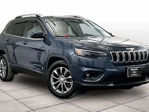 Used 2020 Jeep Cherokee Latitude Plus image 3