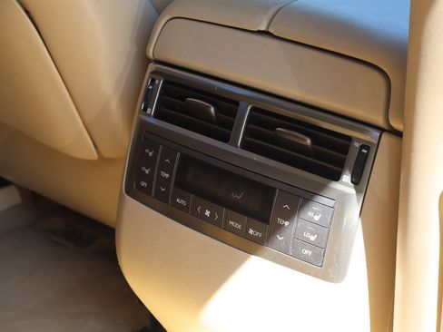 Used 2009 Lexus LX 570 4WD image 18