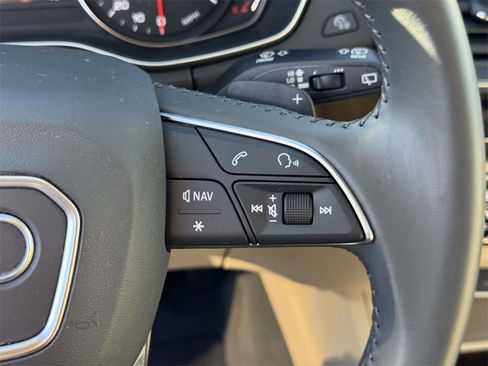 Used 2019 Audi Q5 2.0T Premium w/ Convenience Package image 21