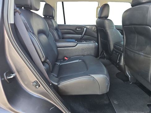 Used 2024 INFINITI QX80 Luxe AWD/4WD image 11