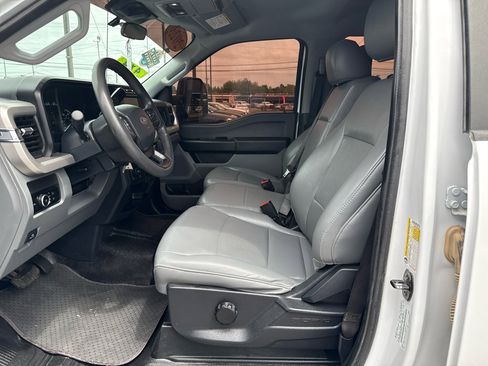 Used 2023 Ford F250 XL image 10