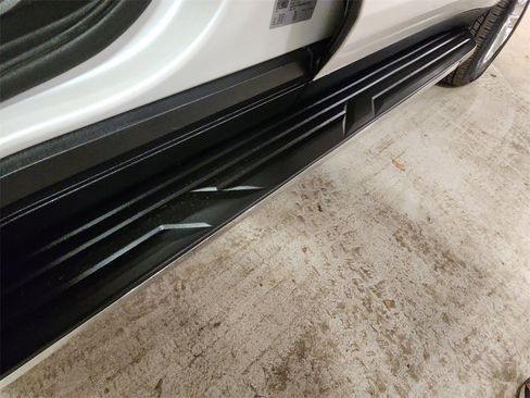 Certified 2024 Chevrolet Suburban Premier w/ Premium Package image 36