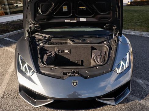Used 2016 Lamborghini Huracan LP 610-4 image 21