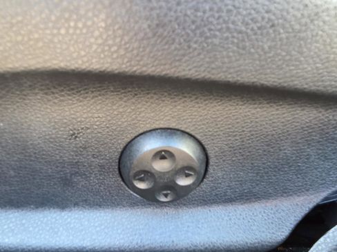 Used 2016 Mercedes-Benz C 300 Sedan image 27