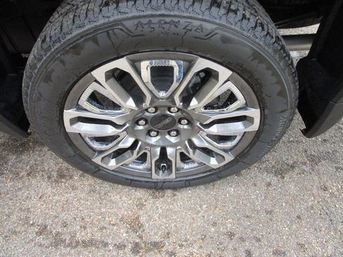 New 2025 GMC Sierra 1500 Denali Ultimate image 18