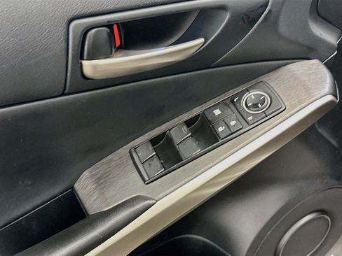 Used 2020 Lexus IS 350 F Sport w/ F Sport Package AWD/4WD image 15