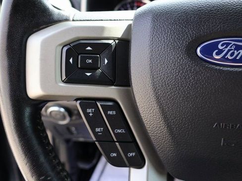 Used 2020 Ford F250 Lariat w/ Lariat Value Package AWD/4WD image 38