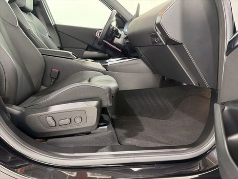 Used 2025 BMW X3 xDrive30i w/ Premium Package image 20