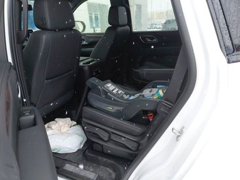 Used 2021 Chevrolet Tahoe Z71 w/ Luxury Package image 12