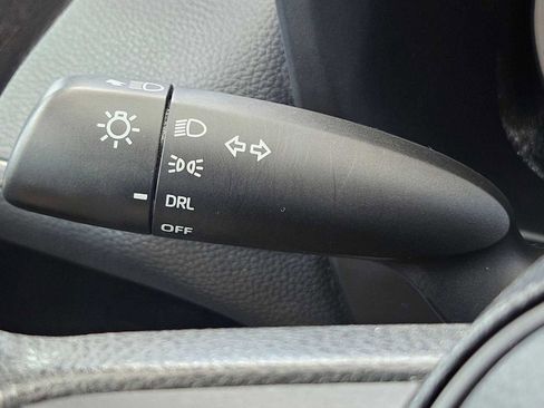 Used 2024 Toyota RAV4 LE AWD/4WD image 23