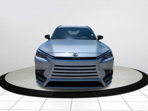 New 2026 Lexus TX 500h AWD image 9