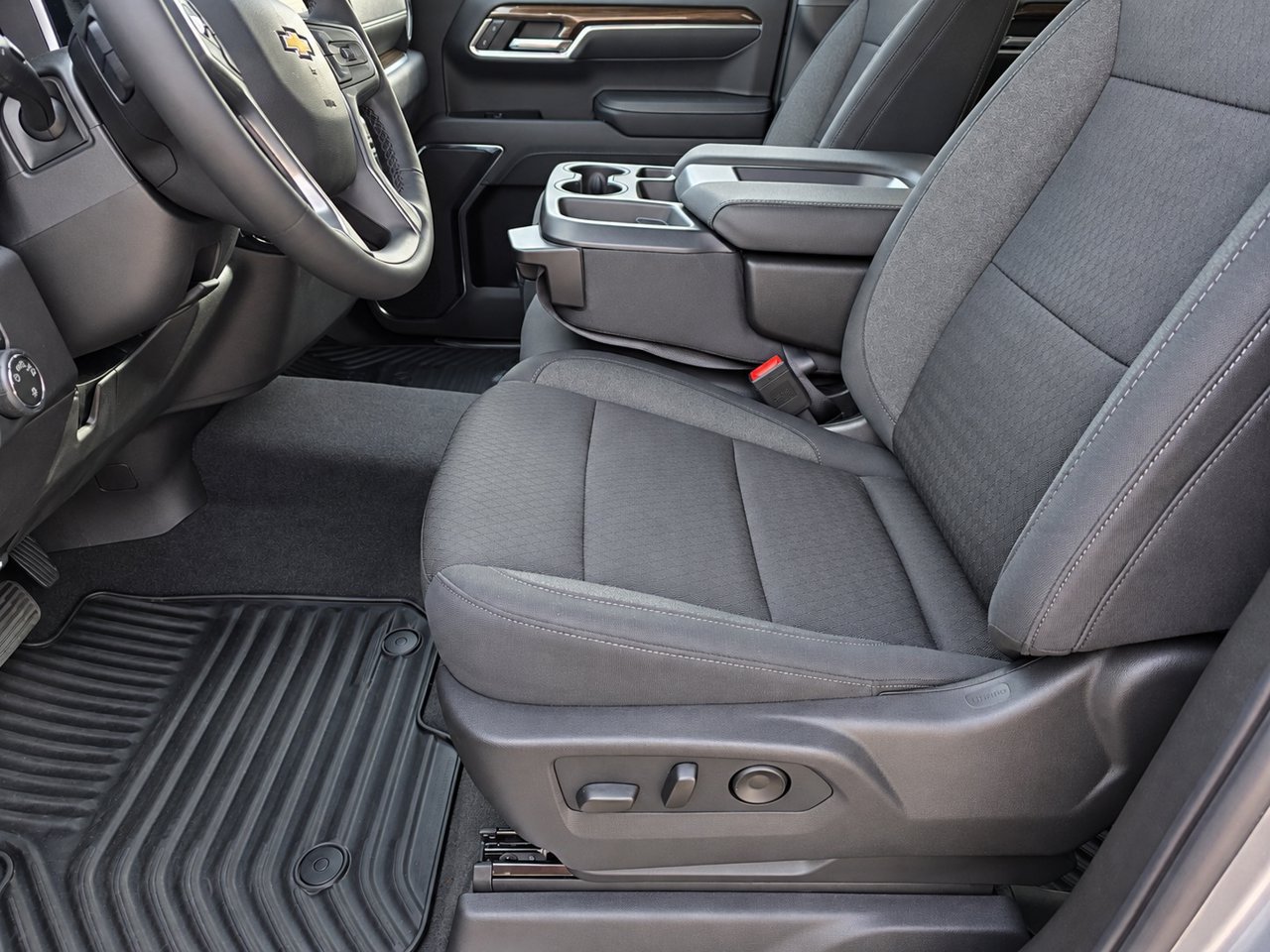 Certified 2026 Chevrolet Silverado 1500 LT AWD/4WD image 19
