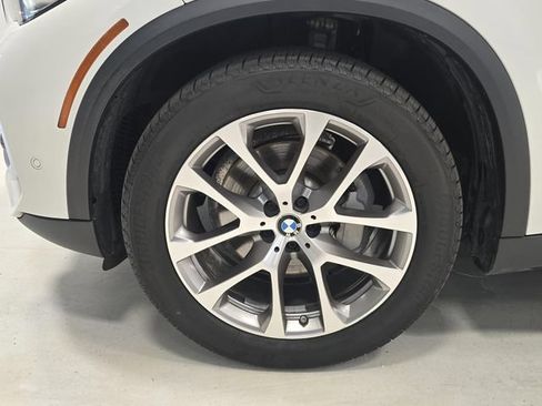 Used 2019 BMW X5 xDrive40i w/ Premium Package 2 AWD/4WD image 7