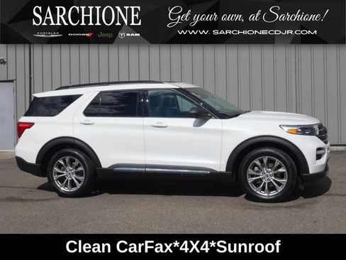 Used 2022 Ford Explorer XLT w/ Equipment Group 202A AWD/4WD image 1