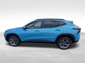 Certified 2025 Chevrolet Trax LT FWD video 3